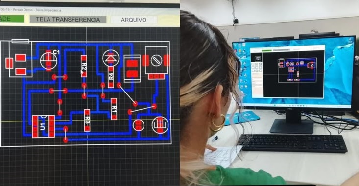 Aluno utilizando ferro de passar para transferir o layout para a placa